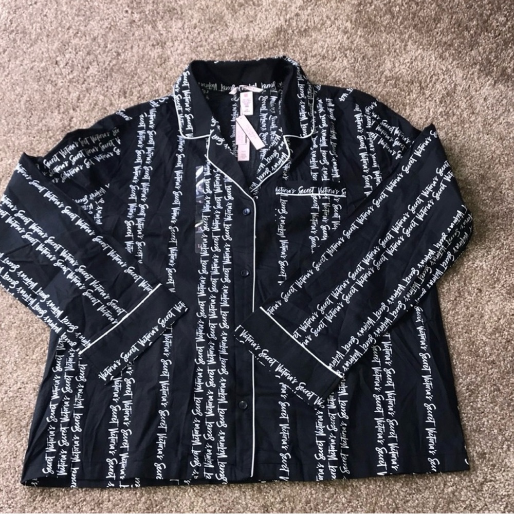 Victoria’s Secret Long Sleeve Tops Pajama Logo VS size XLarge. NWT